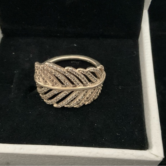 Pandora feathers ring size 50 - Picture 4 of 7